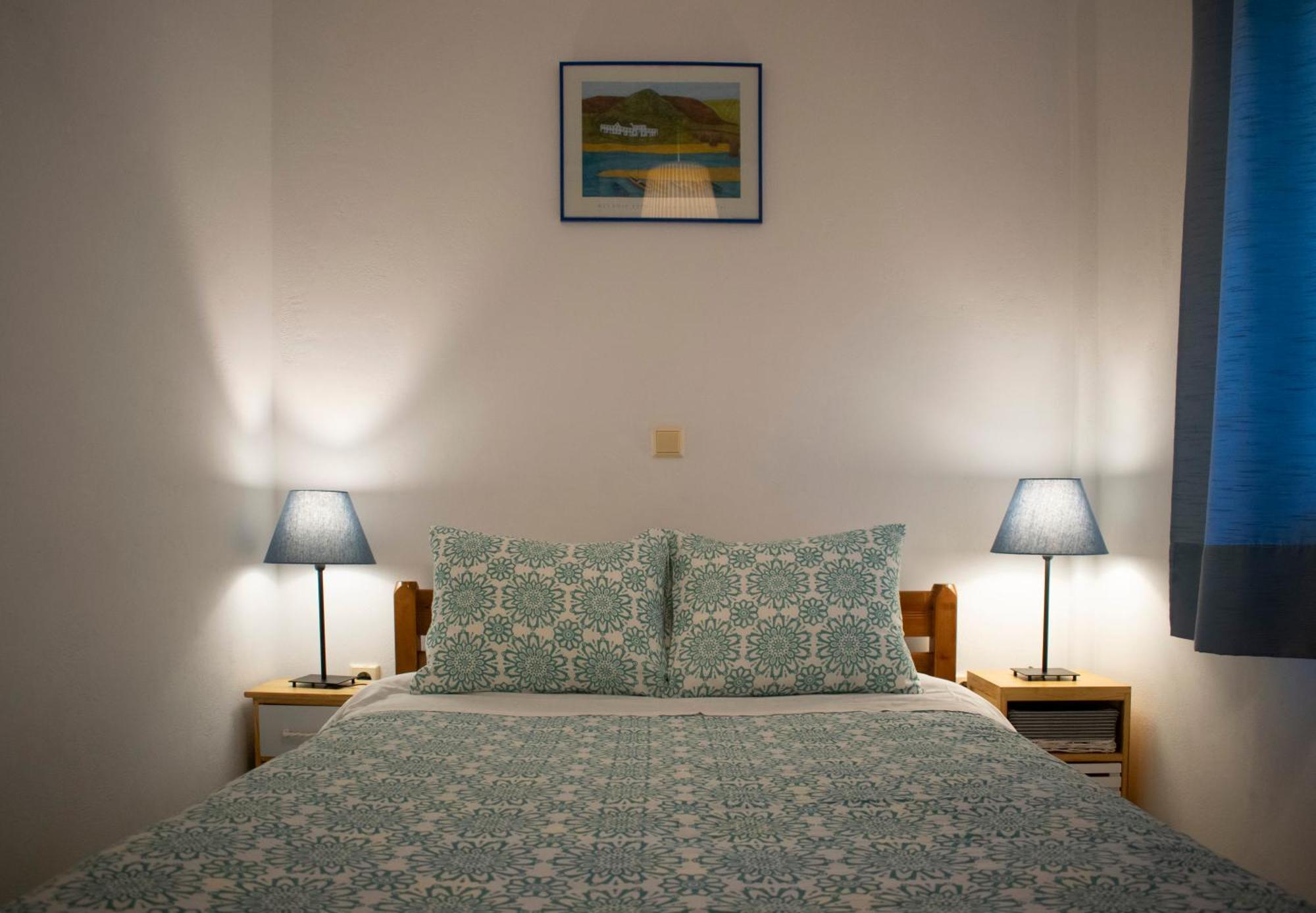 Iliochari Sea View Apartments Oropos - Kalamos Exterior photo